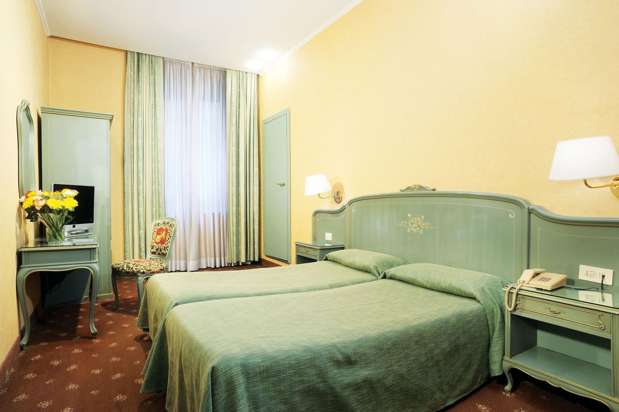 Hotel Augustea โรม ภายนอก รูปภาพ